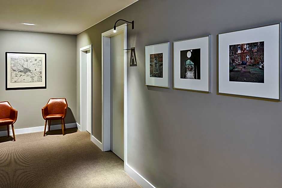 Hotel 38