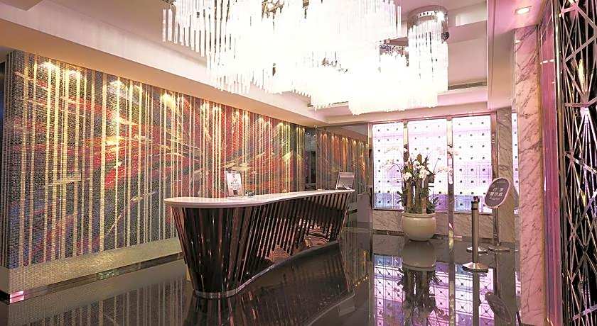 Royal Group Hotel Ho Yi Branch