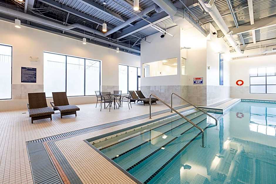 DoubleTree by Hilton Calgary North