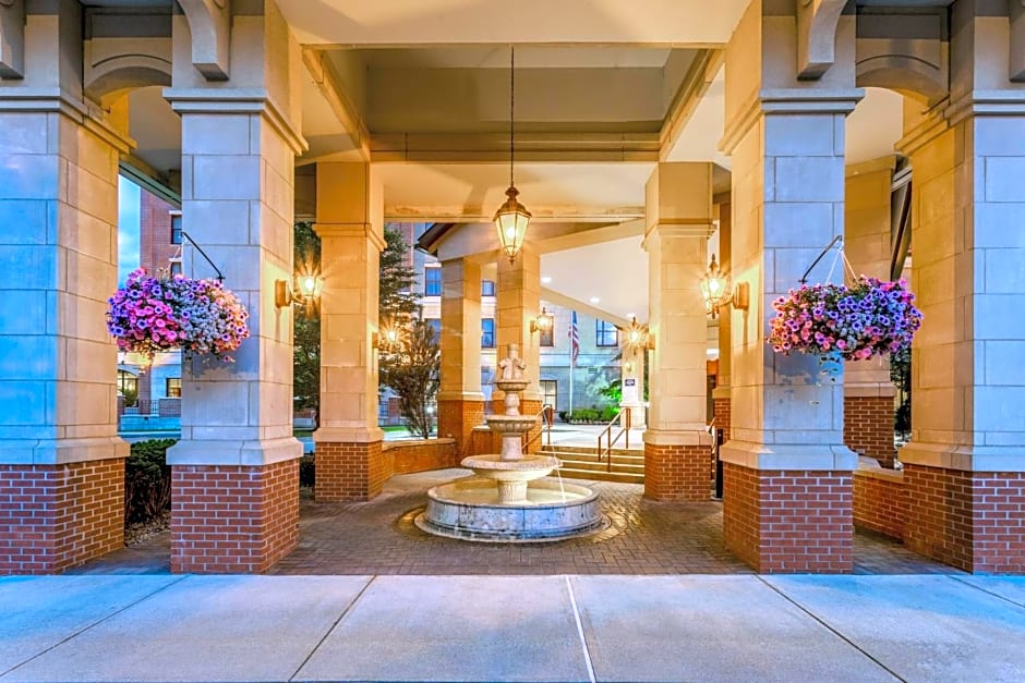 Hampton Inn & Suites Saratoga Springs Downtown