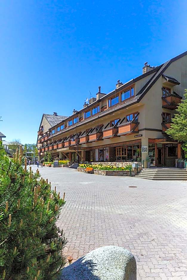Blackcomb Lodge