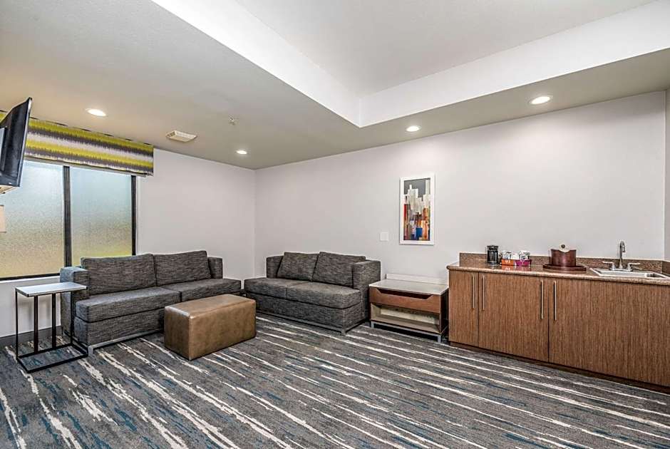 Hampton Inn By Hilton Oakland-Hayward