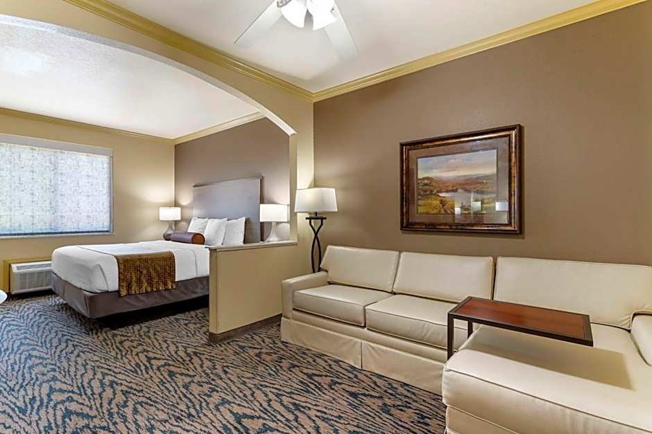 Best Western Plus Crown Colony Inn And Suites