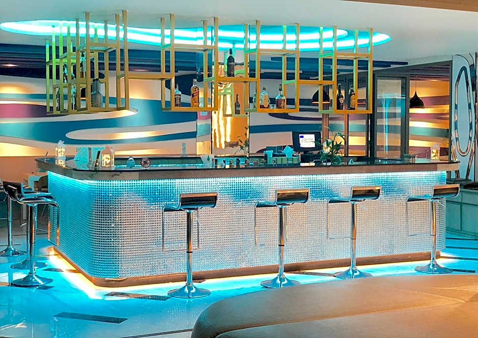 Ratana Apart-Hotel at Kamala