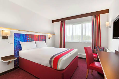 1 Double Bed 2 Single Beds