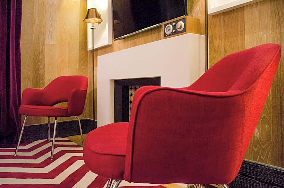 Browns Central Hotel