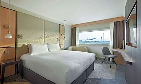 Hyatt Place London Heathrow Airport