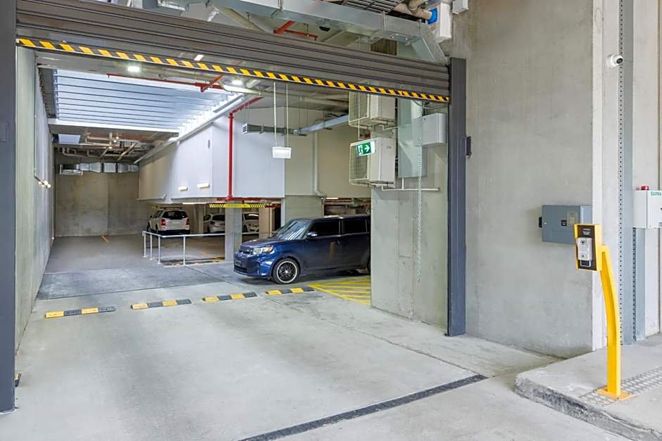 Punthill Essendon North