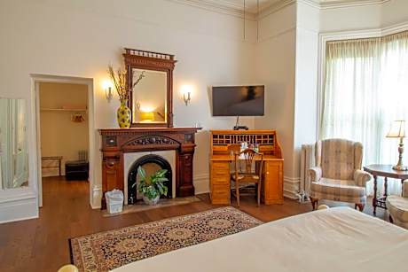 Premium King Suite - 1 King