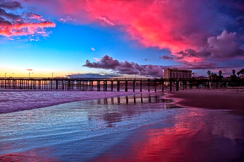 Crowne Plaza Hotel Ventura Beach, an IHG Hotel