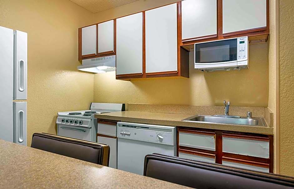Extended Stay America Suites - Arlington - Six Flags