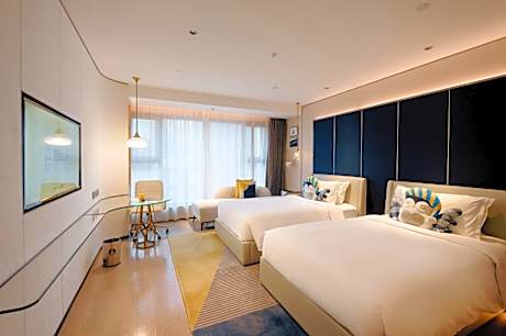 High Floor Standard Twin Room