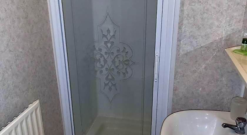 Evanescent Bar and Rooms