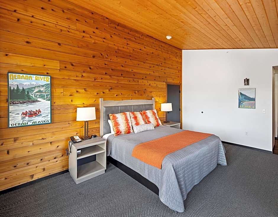 Denali Bluffs Hotel
