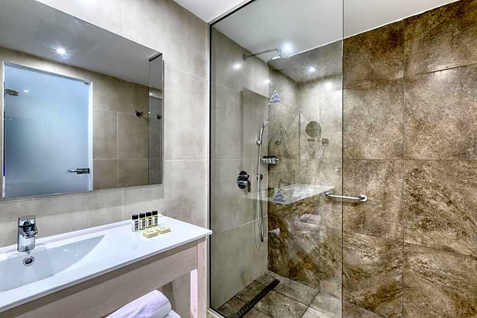 Atlantica SunGarden Beach