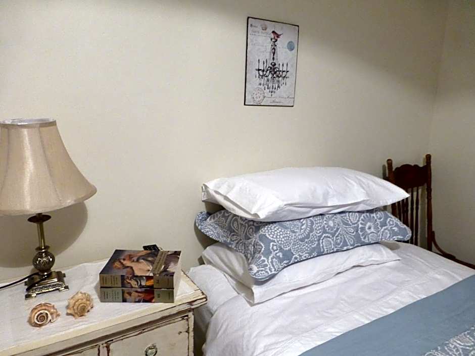 Photo 1 of 6 of Deluxe 2 Beds