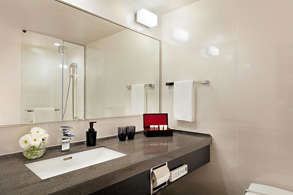 Courtyard by Marriott Shin-Osaka Station