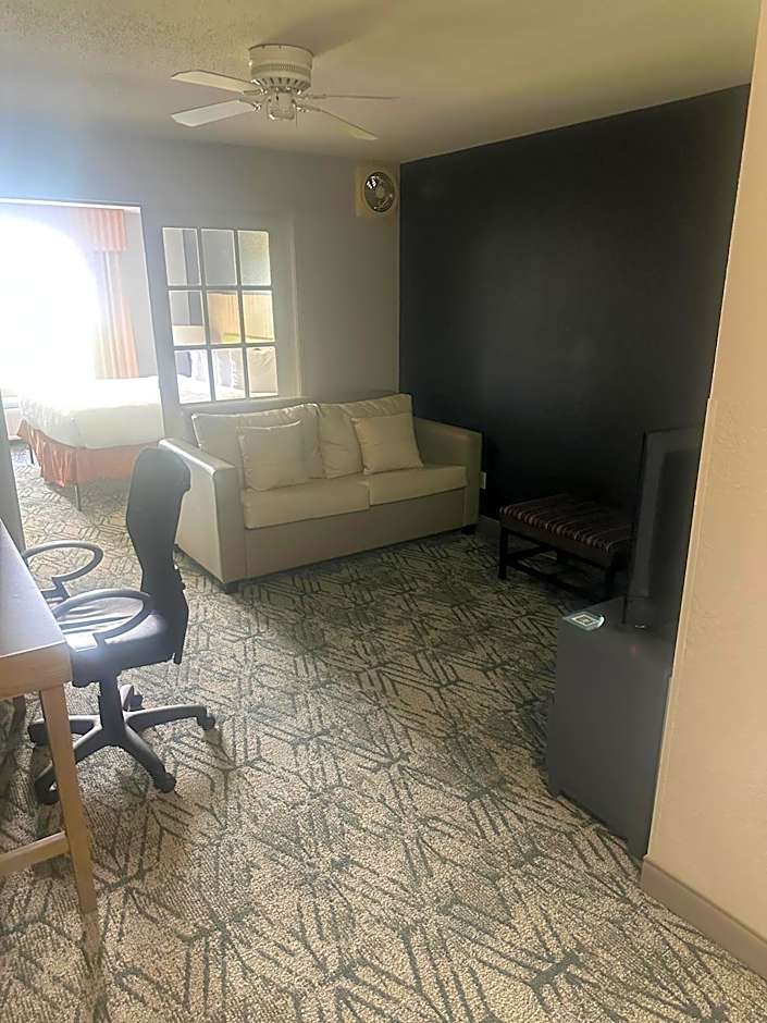 Country Inn & Suites by Radisson, Bloomington-Normal West, IL