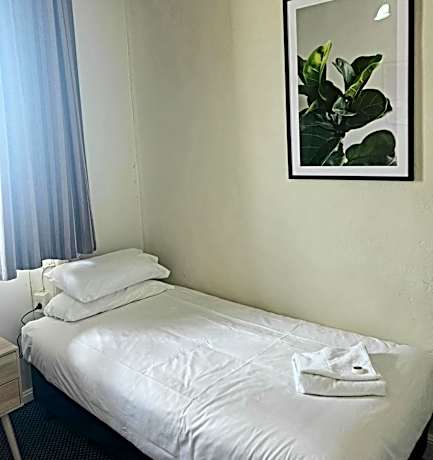 Twin Room with Shared Bathroom