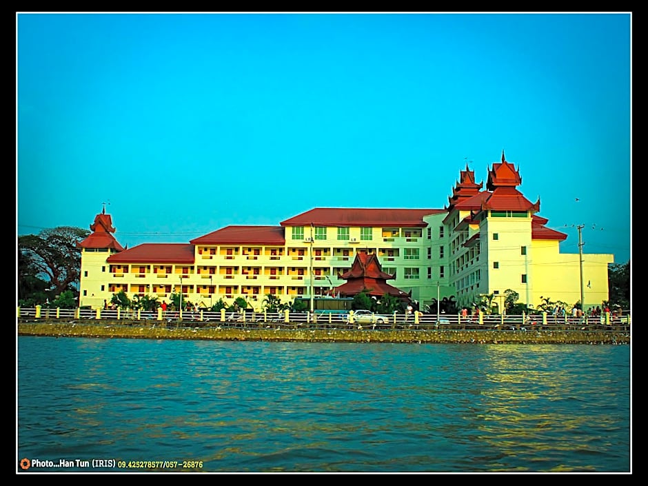 Mawlamyine Strand Hotel