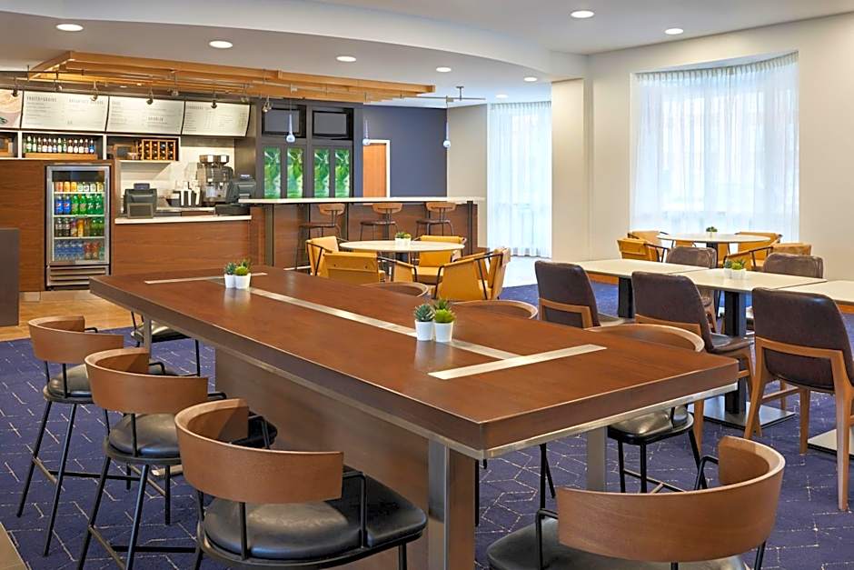 Courtyard by Marriott Toronto Mississauga/Meadowvale