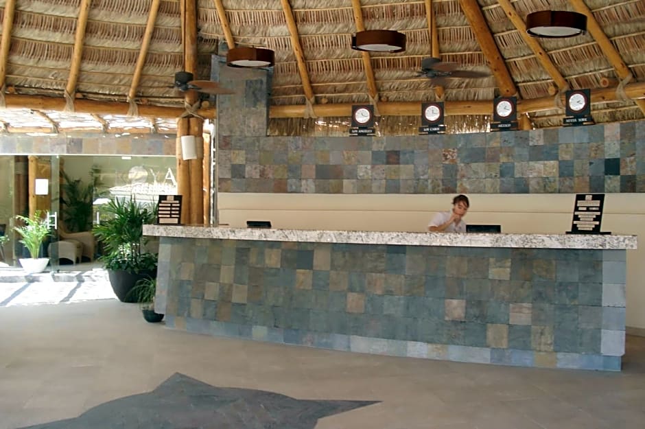 Park Royal Homestay Los Cabos