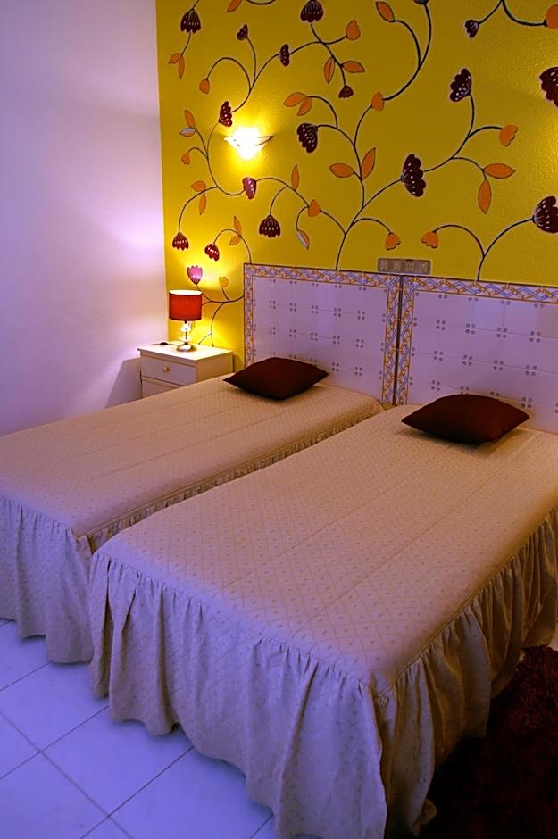 1 Double Bed or 2 Beds — 7 fotoğraftan 1. fotoğraf