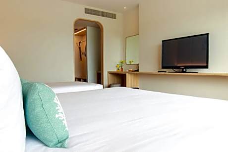 Deluxe Double or Twin Room with Ocean View