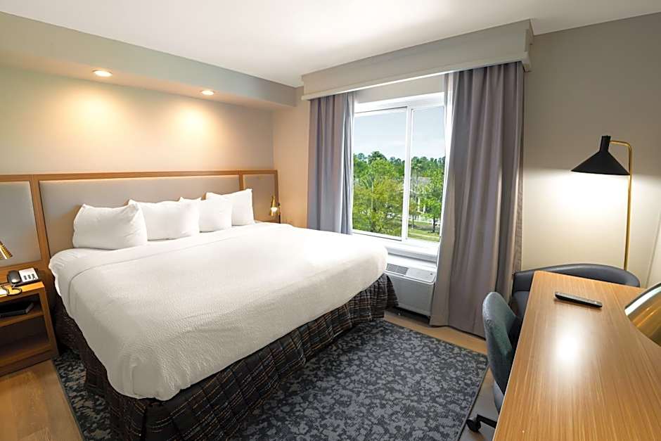Fairfield Inn & Suites by Marriott Jacksonville Butler Boulevard
