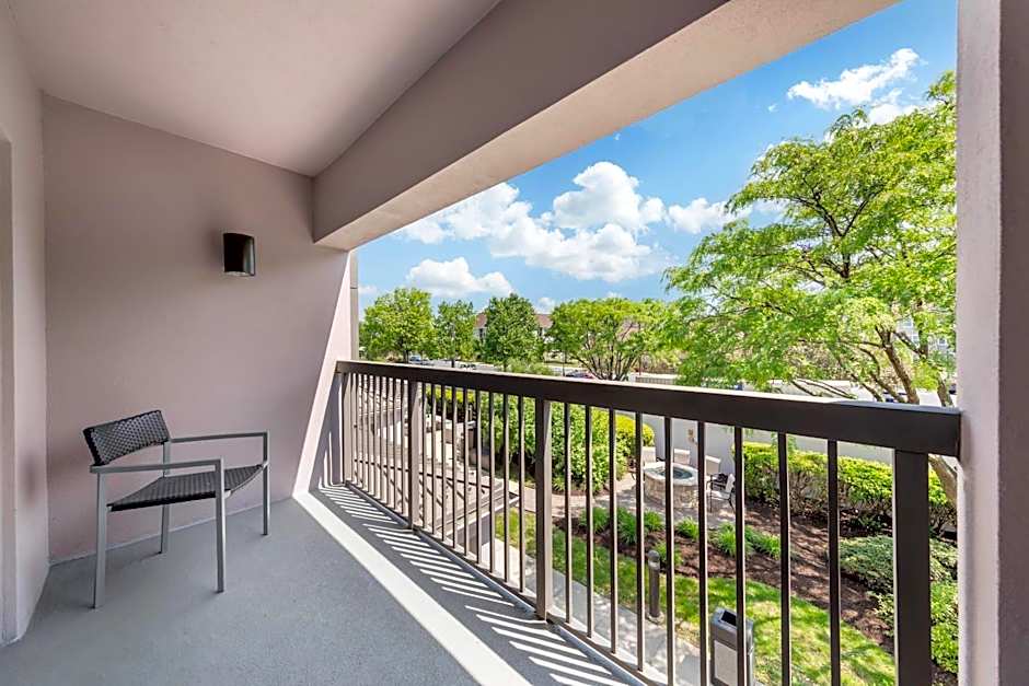 Comfort Inn & Suites Bethlehem Lehigh Valley Airport