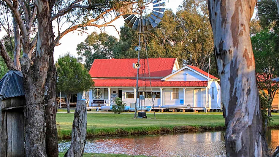 Top of the Town Motel