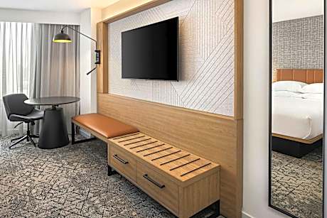 Stone Arch, Guest Room, 2 Double
