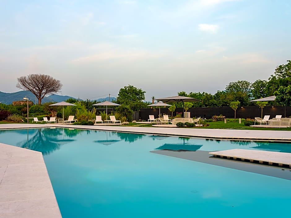 Secret Garden Resort & Spa