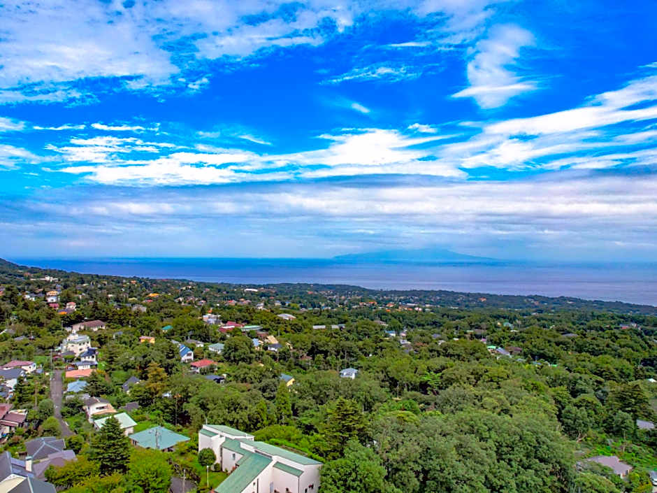 Omuro no mori Gyokusui - 13 years or older