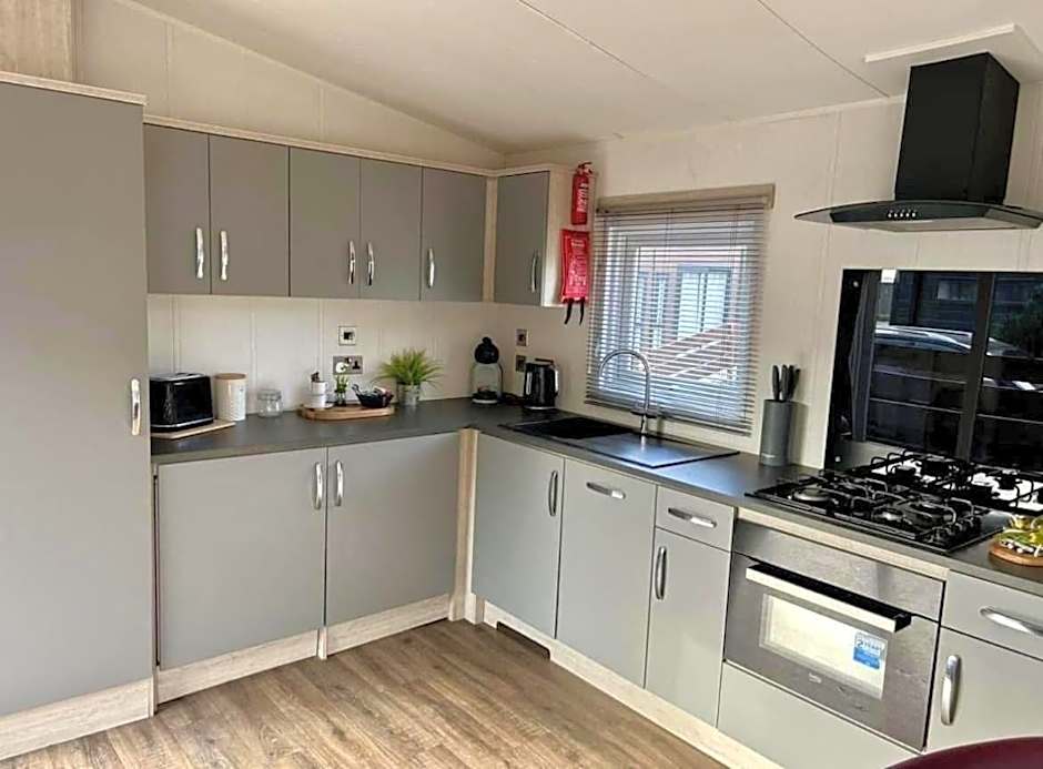 Black Bull Retreat, Barmston with Private Hot Tubs
