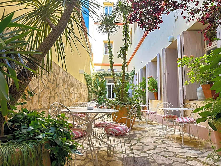 Hôtel L'orque Bleue
