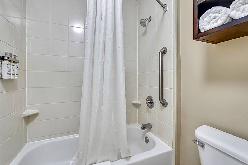 Staybridge Suites Savannah Historic District By IHG