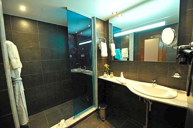 Liberte Hotel