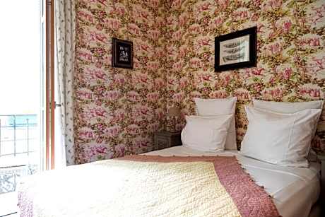 Superior Triple Room with City or Garden view