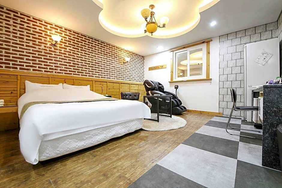 Cheonan Business Hotel