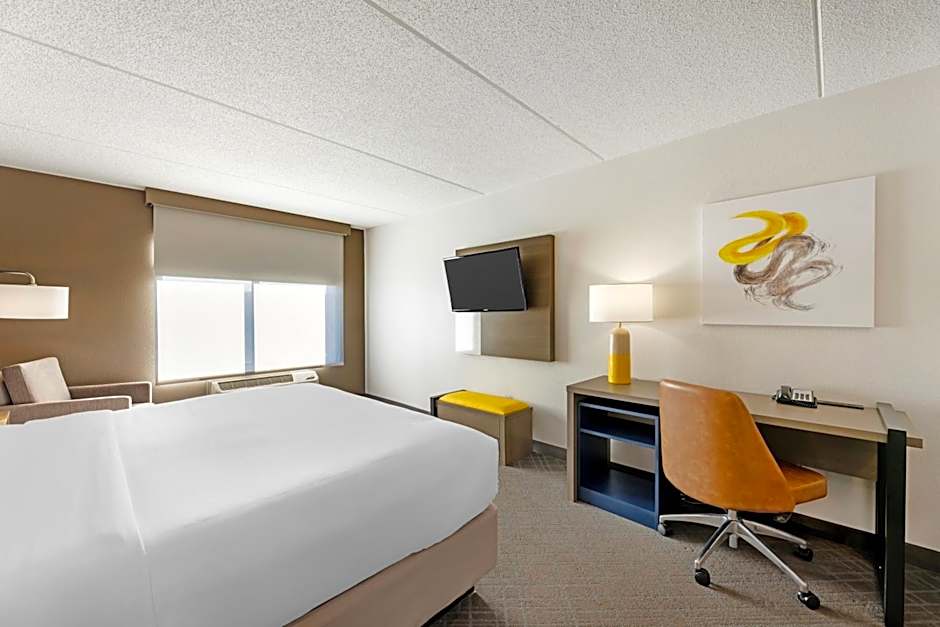Comfort Inn & Suites Arlington Heights - Schaumburg