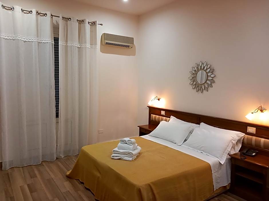 Hotel Tonic