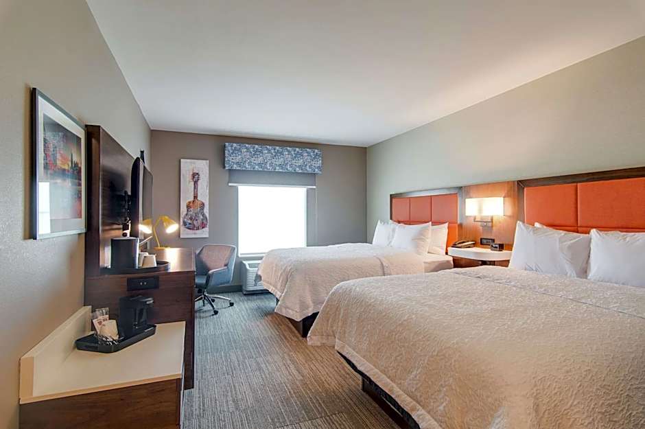 Hampton Inn & Suites by Hilton Nashville North Skyline