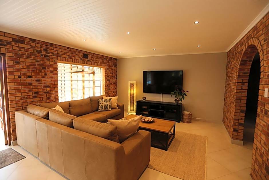 Rhino Coast Guesthouse