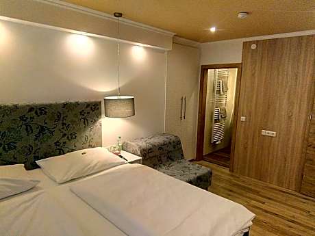 Triple Room with Shower