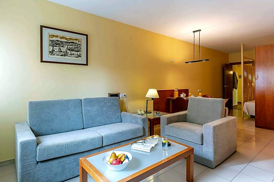 Aparthotel Bertran