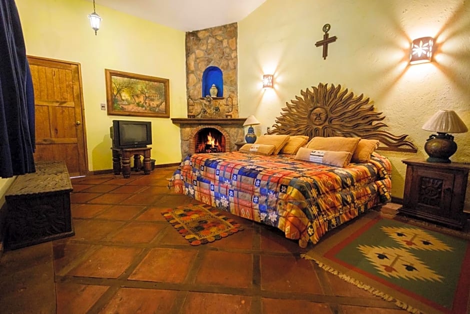 Lago Sol Hotel & Suites