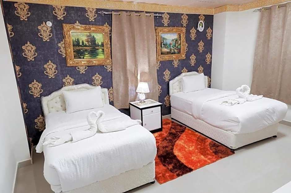 Capital O 141 Golden Rays Hotel
