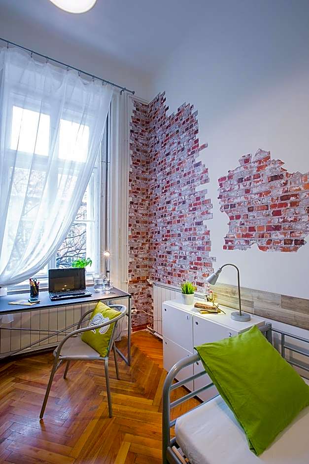 Friends Hostel & Apartments