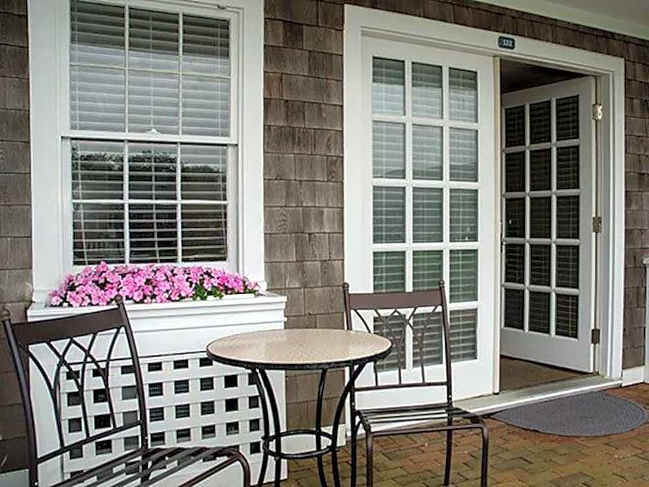 The Beachside At Nantucket